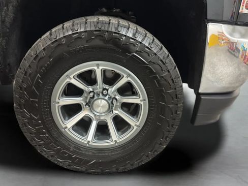 Used 2018 Chevrolet Silverado 1500 LT w/ All Star Edition RWD image 26