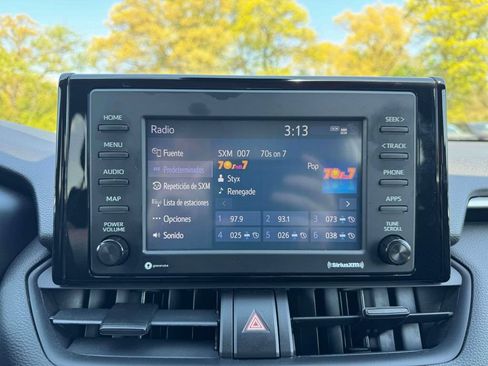 Used 2021 Toyota RAV4 LE AWD/4WD image 29