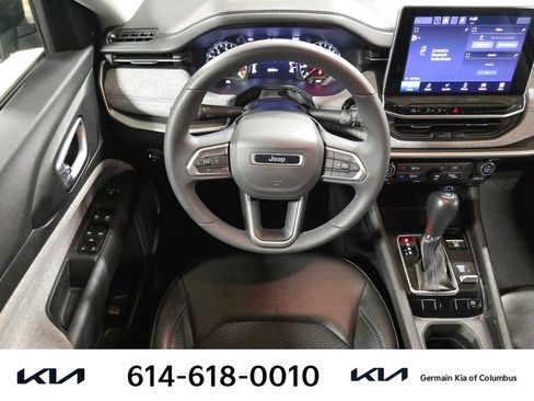 Used 2022 Jeep Compass Latitude image 17