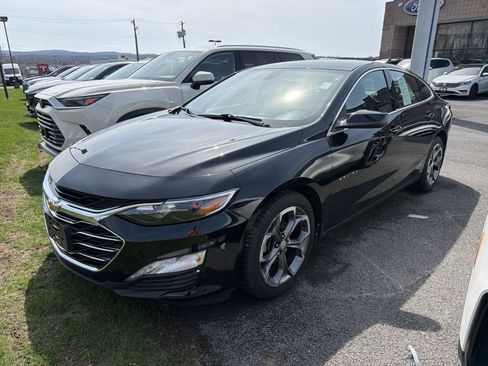 Used 2020 Chevrolet Malibu LT image 4