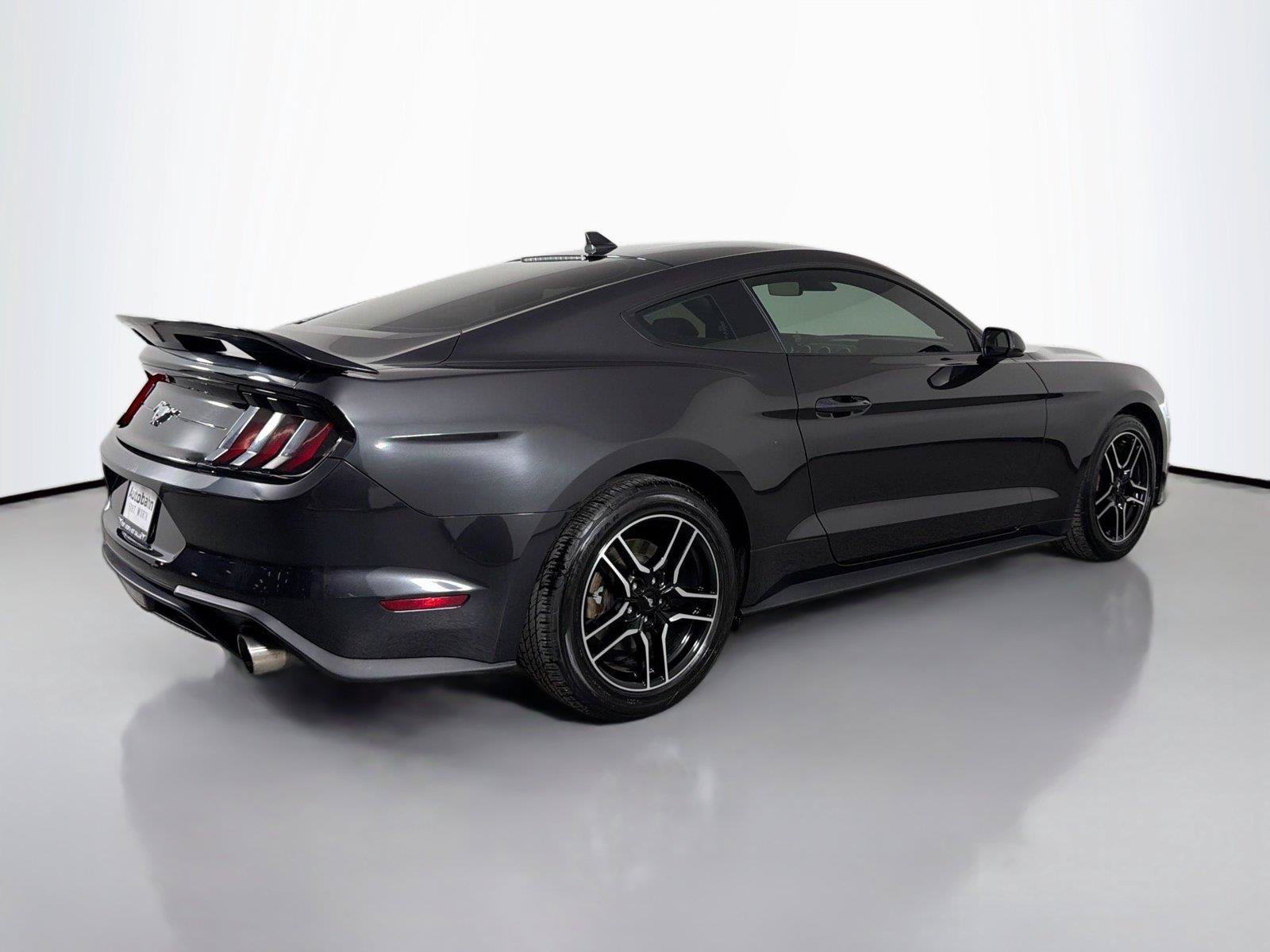 Used 2022 Ford Mustang Coupe w/ Equipment Group 101A RWD image 5