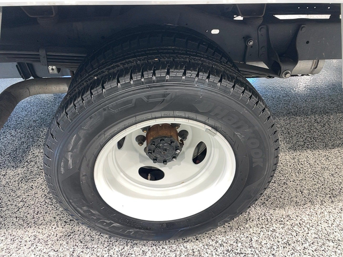 Used 2024 Ford E-450 and Econoline 450 Super Duty w/ Power Windows & Locks Group RWD image 5