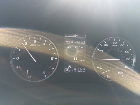 Certified 2024 Subaru Crosstrek 2.5i Limited w/ Crosstrek Mirror Package image 19