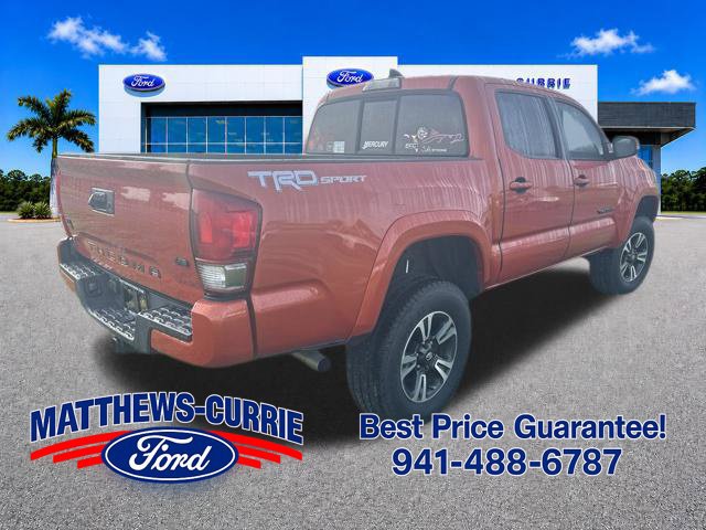 Used 2016 Toyota Tacoma TRD Sport w/ Towing Package RWD image 4