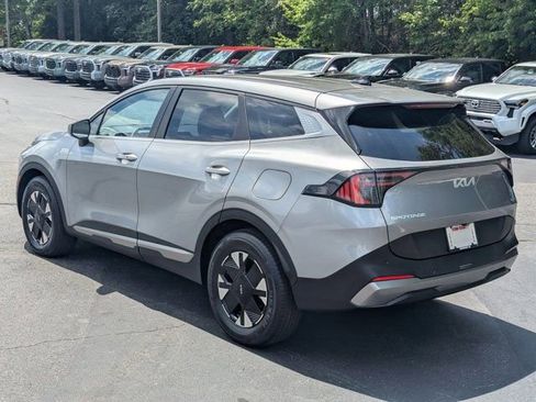 Used 2026 Kia Sportage LX FWD image 5