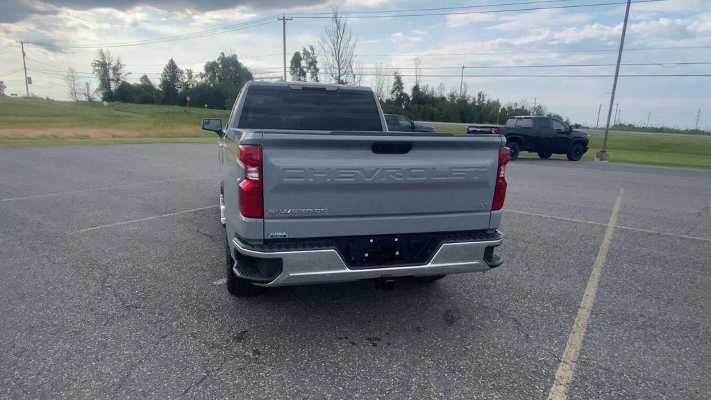 Certified 2024 Chevrolet Silverado 1500 LT AWD/4WD image 7