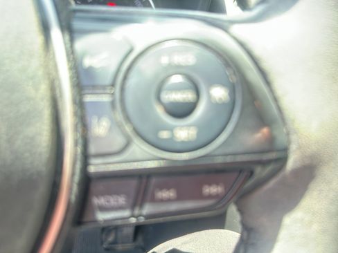 Used 2022 Toyota RAV4 XLE Premium AWD/4WD image 10