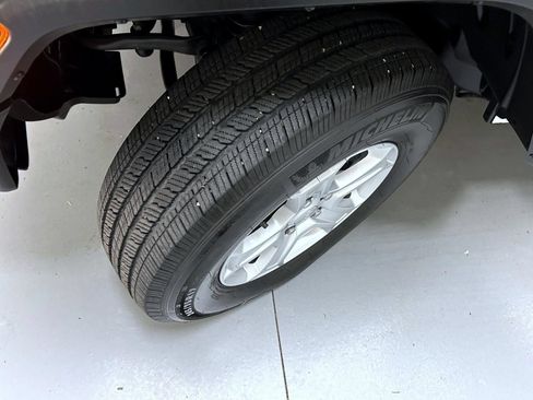 Used 2022 Jeep Wrangler Sport AWD/4WD image 20