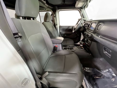 Used 2023 Jeep Gladiator Sport image 24