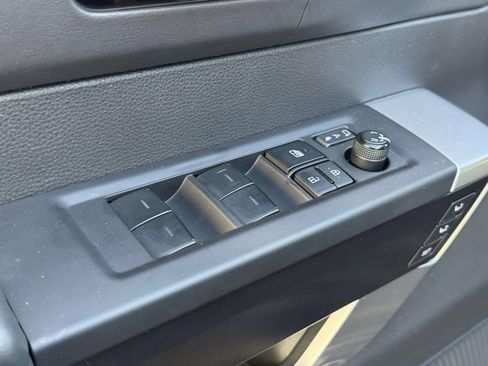 Used 2024 Toyota Sequoia Platinum AWD/4WD image 19