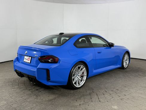 Used 2025 BMW M2 w/ Lighting Package image 9