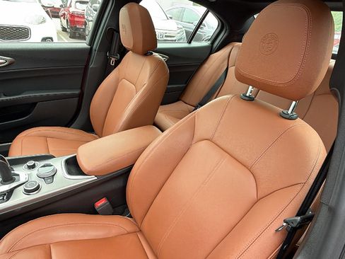 Used 2024 Alfa Romeo Giulia Ti RWD image 17
