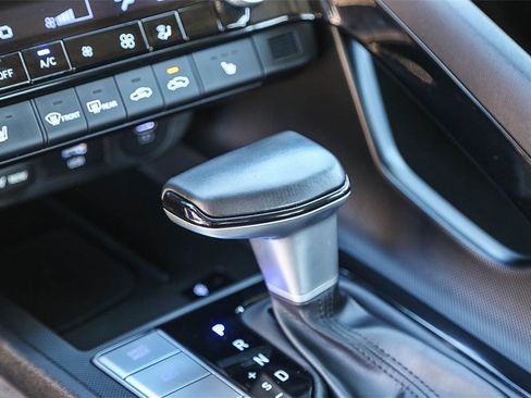 Certified 2024 Hyundai Elantra SEL w/ Convenience Package image 19