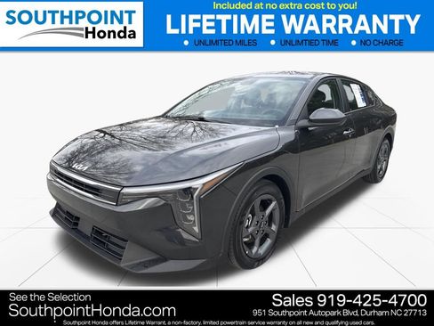 Used 2025 Kia K4 LXS image 3