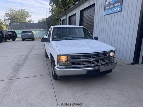 Used 1998 Chevrolet Silverado 1500 2WD Regular Cab w/ Convenience Group image 9