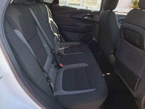Used 2023 Chevrolet TrailBlazer LS image 16