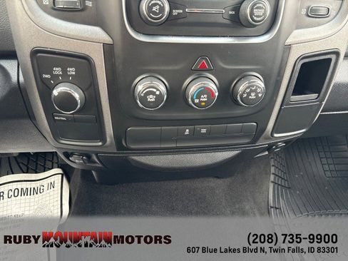 Used 2018 RAM 2500 Tradesman w/ Chrome Appearance Group image 16