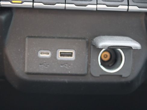 Used 2021 Chevrolet Silverado 1500 RST w/ Redline Edition image 28