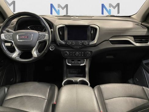Used 2022 GMC Terrain SLT w/ Infotainment Package II AWD/4WD image 10