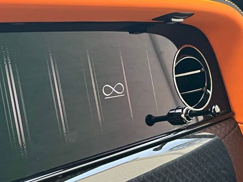 Used 2025 Rolls-Royce Cullinan Black Badge image 6