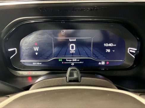 Certified 2023 GMC Yukon Denali w/ Advanced Technology Package image 25