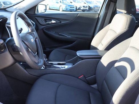Used 2024 Chevrolet Malibu LT image 13