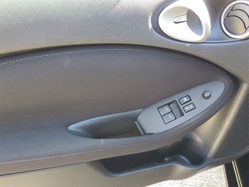 Certified 2017 Nissan 370Z Coupe image 15