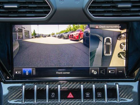 Used 2024 Lamborghini Urus Performante AWD/4WD image 18