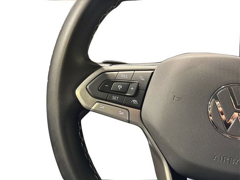 Used 2025 Volkswagen Atlas SE AWD/4WD image 31