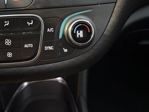 Used 2024 Chevrolet Malibu LT image 25