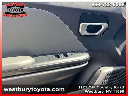 Used 2025 Kia K4 FWD image 19