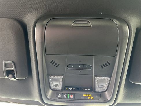 New 2026 Cadillac XT5 Luxury image 26