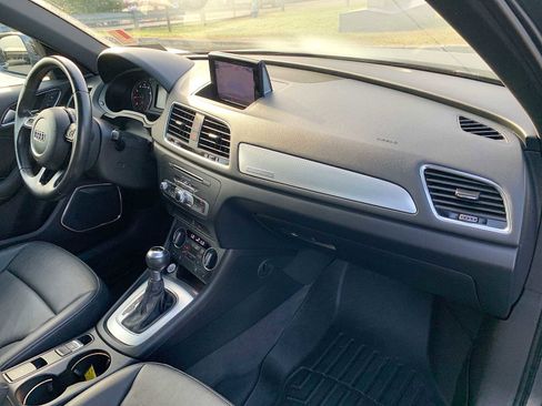 Used 2016 Audi Q3 2.0T Prestige w/ Prestige Package image 30