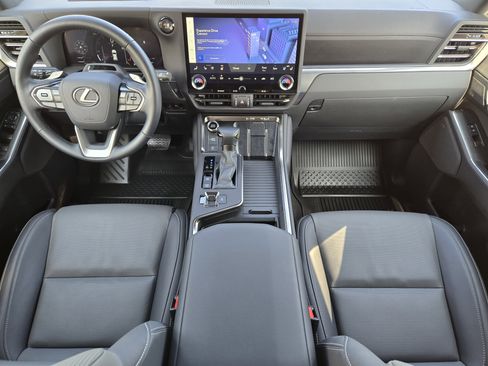 Used 2025 Lexus GX 550 w/ Accessory Package (2T) image 35