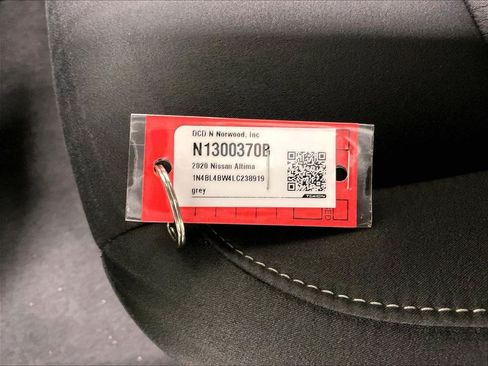 Used 2020 Nissan Altima 2.5 S AWD/4WD image 30