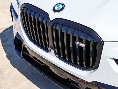 Certified 2025 BMW X7 M60i AWD/4WD image 11