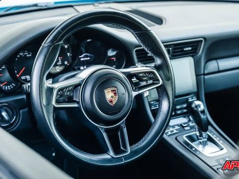 Used 2017 Porsche 911 Carrera image 6