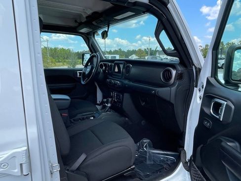 Used 2021 Jeep Gladiator Sport AWD/4WD image 39