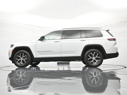 Used 2024 Jeep Grand Cherokee L Limited w/ Luxury Tech Group II AWD/4WD image 45