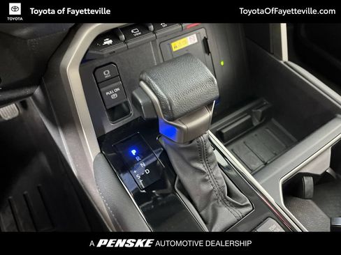 Used 2023 Toyota Tundra Limited AWD/4WD image 34