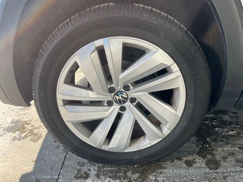 Used 2021 Volkswagen Atlas SEL image 31