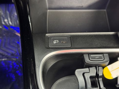 Used 2021 Mercedes-Benz A 220 w/ Premium Package image 29