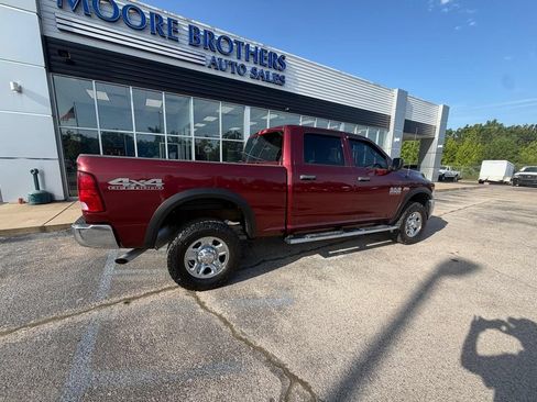 Used 2018 RAM 2500 Tradesman w/ Chrome Appearance Group AWD/4WD image 4