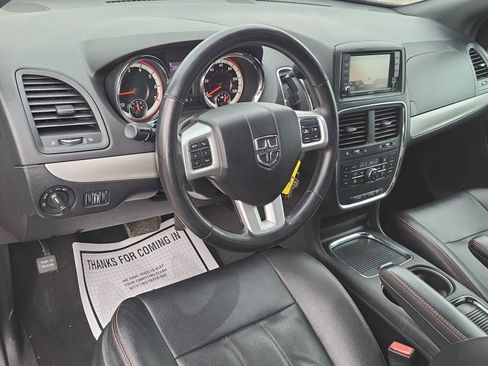 Used 2019 Dodge Grand Caravan GT image 19
