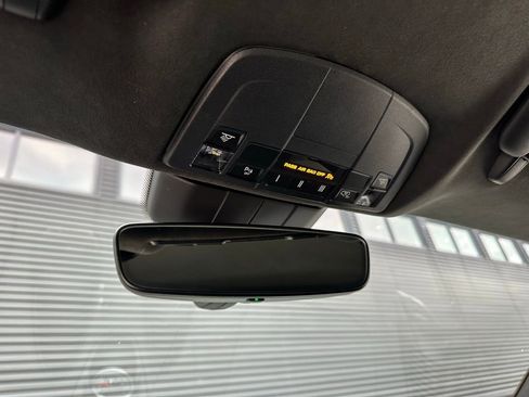 Used 2025 Porsche 718 Cayman GT4 image 33