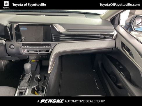 Used 2026 Toyota Camry LE w/ Convenience Package FWD image 14