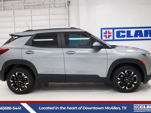 Used 2023 Chevrolet TrailBlazer LT FWD image 4