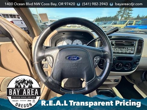 Used 2001 Ford Escape XLT image 18