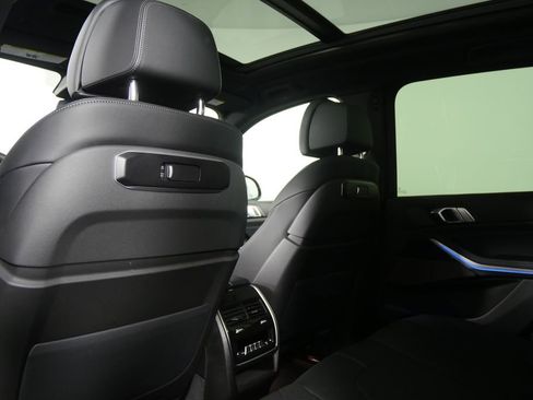 Used 2026 BMW X5 sDrive40i image 17