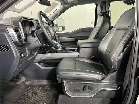 Used 2023 Ford F350 Lariat w/ Lariat Ultimate Package image 10